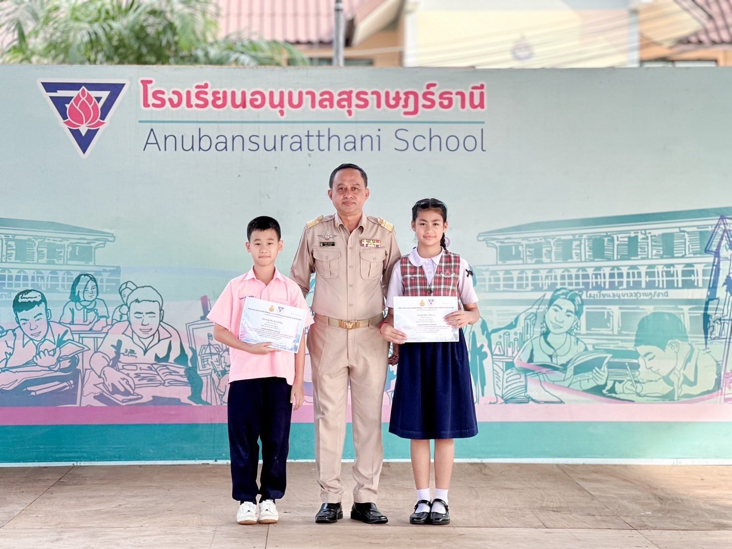 <div style='text-align:center;'><a href='img/article/art_1766457372/image/g/0ce9c16c424628cb5b7bf1cd920b3db01_463167150.jpg' target='_blank' style='color:#FFF !important;' download><b>ดาวน์โหลดรูปภาพ</b> <span style='font-size:12px;'>(1,477 x 1,108 px)</span></a></div>