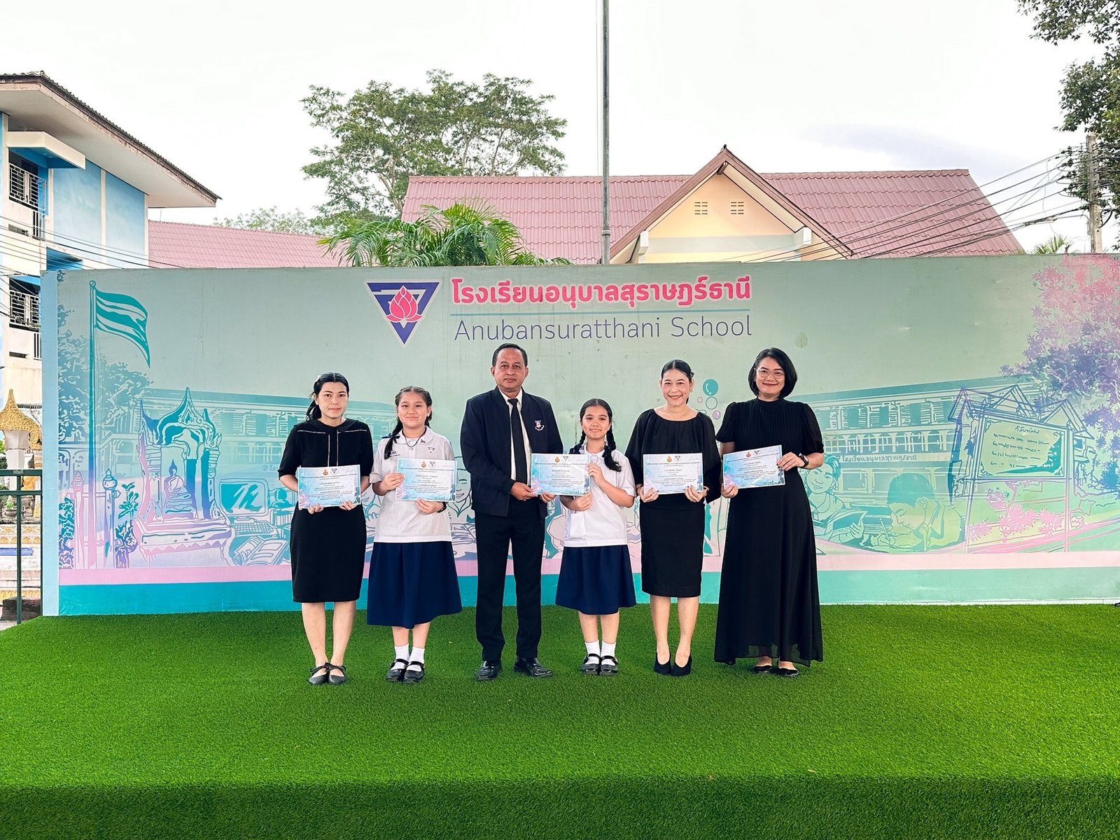 <div style='text-align:center;'><a href='img/article/art_1766458495/image/g/655cfd3bbcad6e6f55ed5b43dd164f3c1_2960833130.jpg' target='_blank' style='color:#FFF !important;' download><b>ดาวน์โหลดรูปภาพ</b> <span style='font-size:12px;'>(2,048 x 1,536 px)</span></a></div>