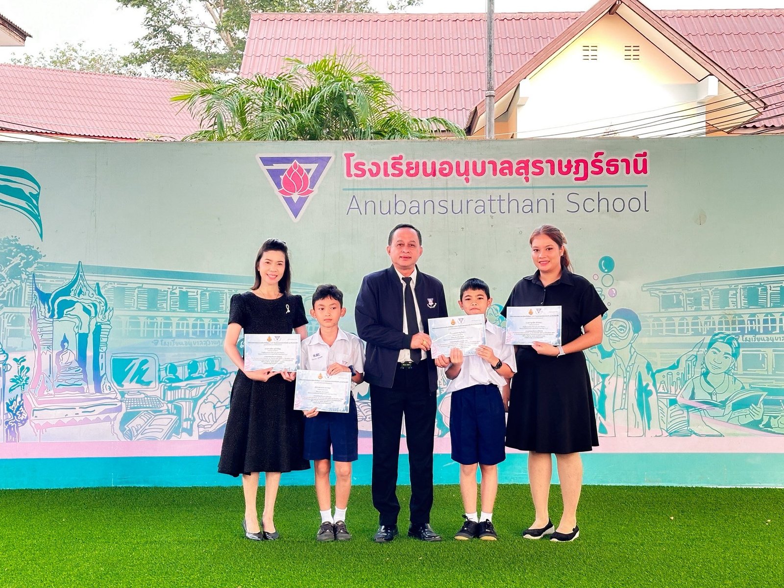 <div style='text-align:center;'><a href='img/article/art_1766458495/image/g/d637e816675d887e03880d252c36774d1_3349862528.jpg' target='_blank' style='color:#FFF !important;' download><b>ดาวน์โหลดรูปภาพ</b> <span style='font-size:12px;'>(2,048 x 1,536 px)</span></a></div>