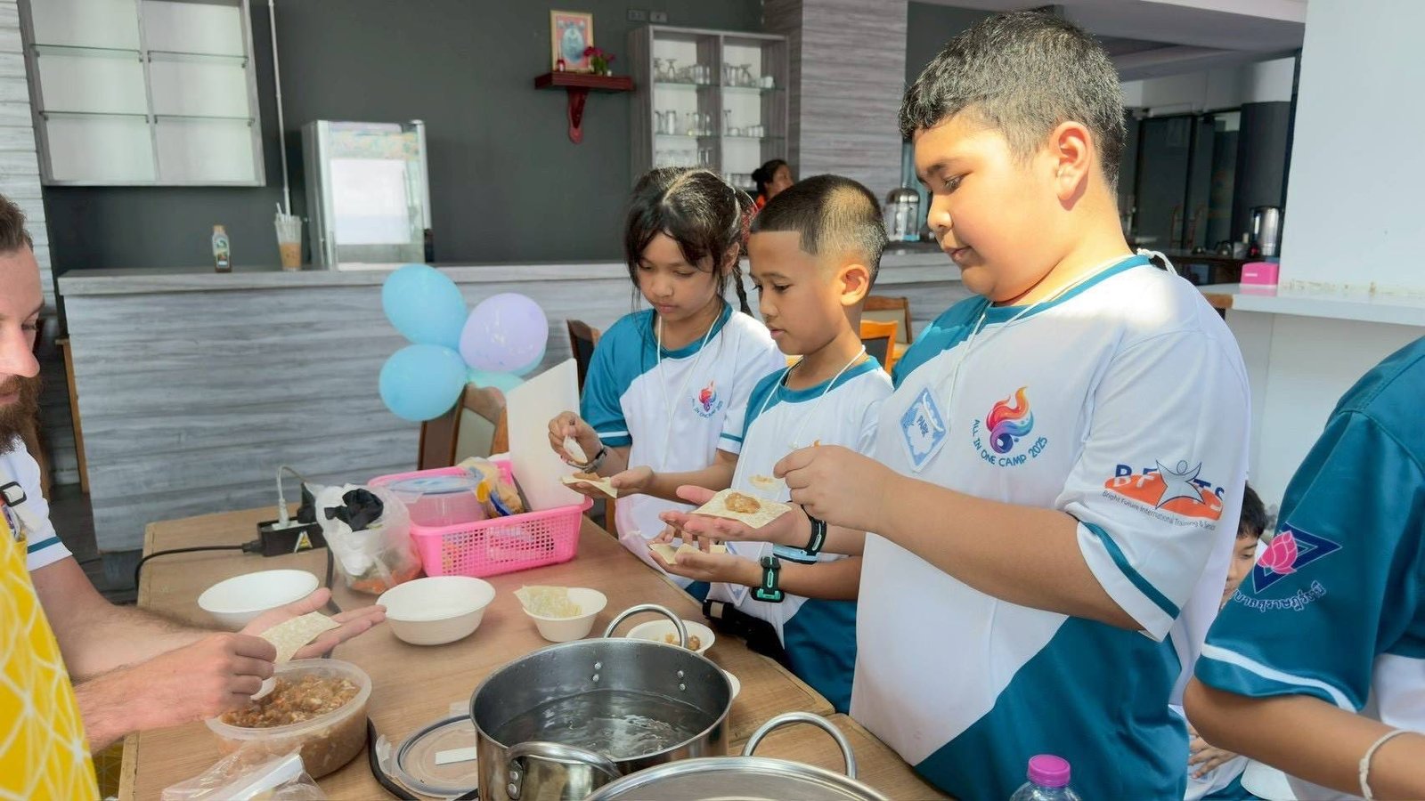 <div style='text-align:center;'><a href='img/article/art_1766989607/image/g/46a835b2fef8d0febda6e36fd81a29851_3747988492.jpg' target='_blank' style='color:#FFF !important;' download><b>ดาวน์โหลดรูปภาพ</b> <span style='font-size:12px;'>(1,706 x 960 px)</span></a></div>